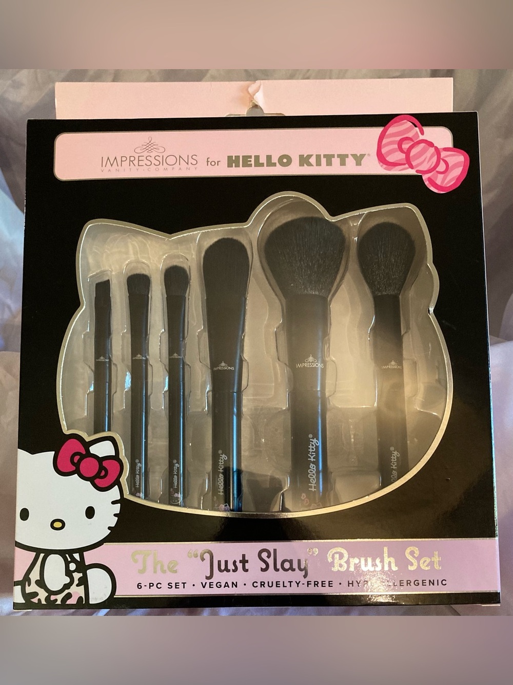 Impressions for Hello Kitty Black Makeup Brush Set (6-Piece)